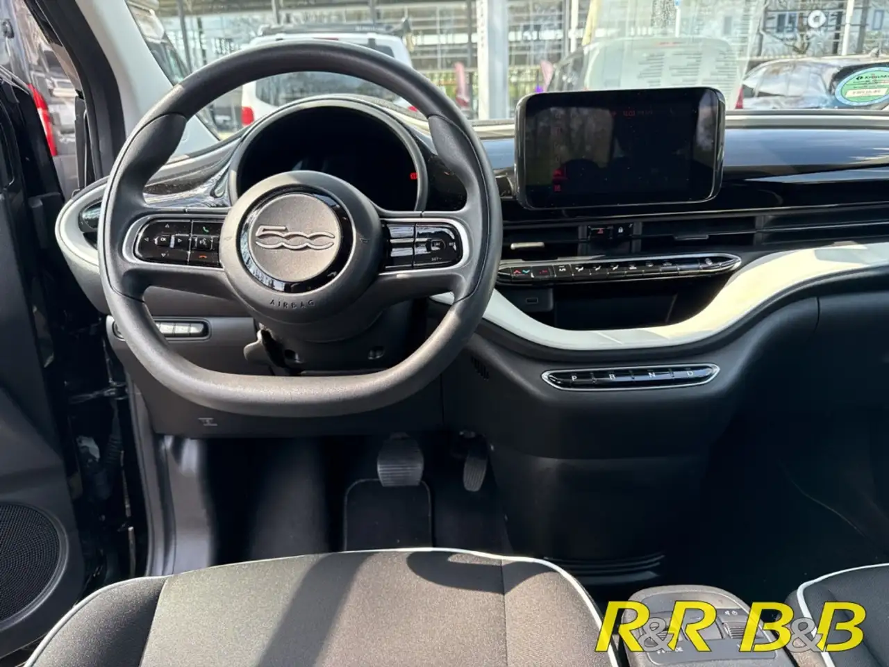 Fiat 500e Action NAVI+SITZHEIZUNG+CARPLAY+DAB+USB 10