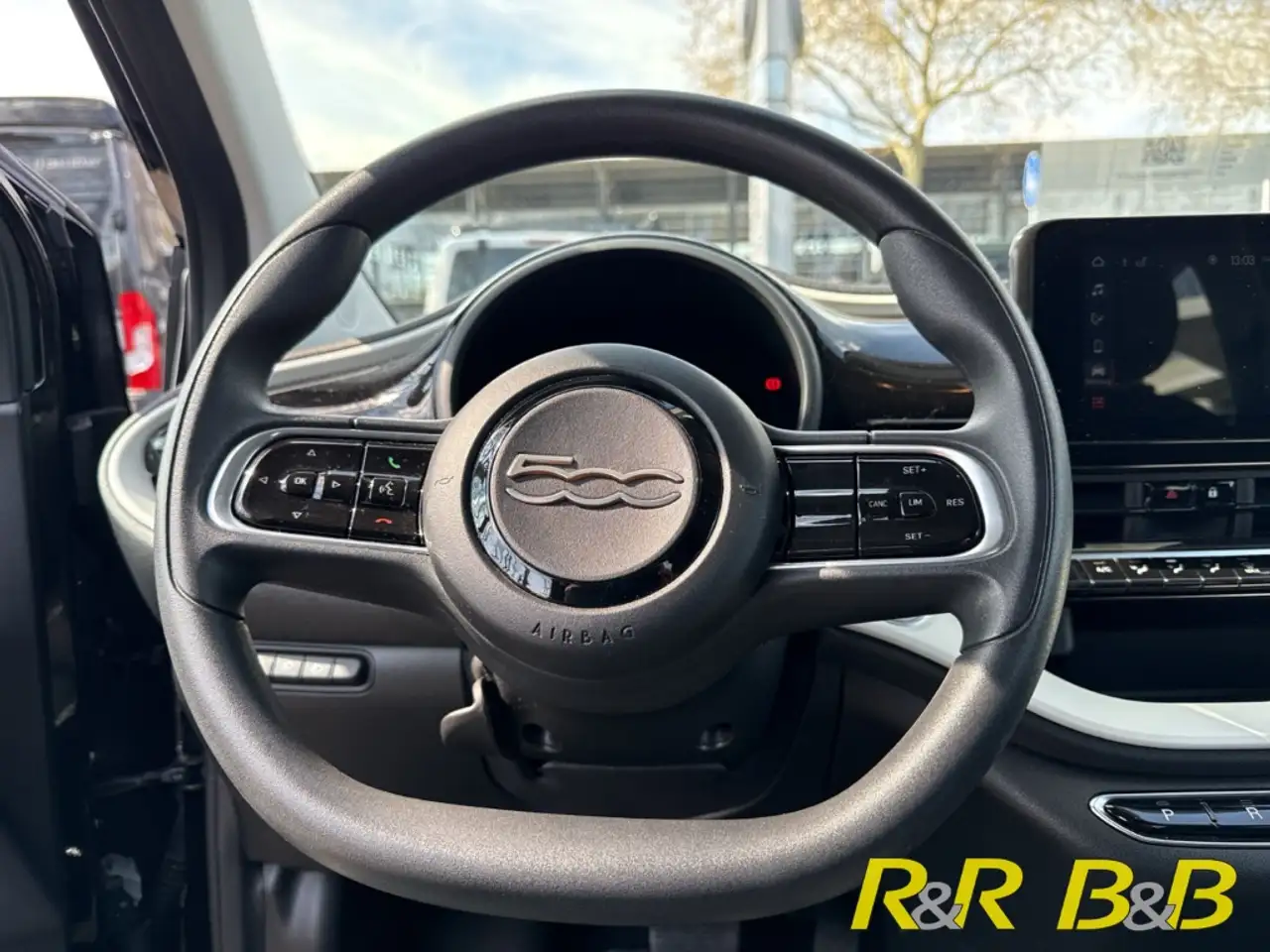 Fiat 500e Action NAVI+SITZHEIZUNG+CARPLAY+DAB+USB 12
