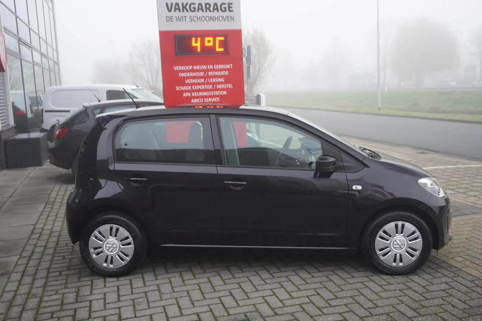 Volkswagen up! 1.0 move up! BlueMotion / Bluetooth / Radio / Airc Zwart - 2
