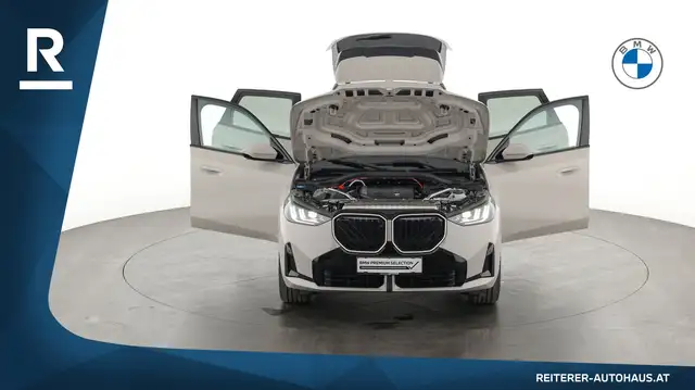 BMW X3 view 8