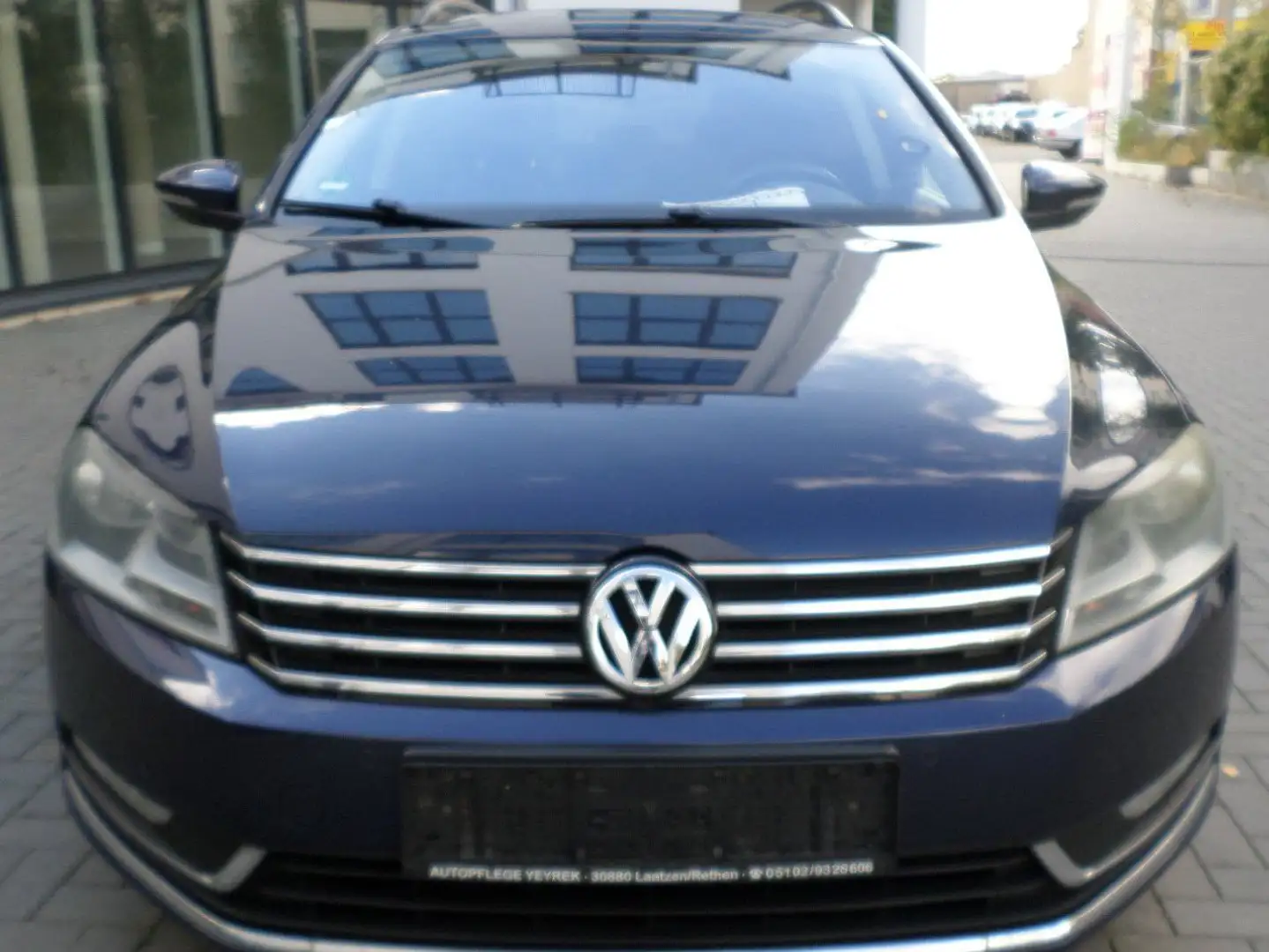 Volkswagen Passat Variant 2.0 TDI DSG BlueMotion Technology Highline Blauw - 2