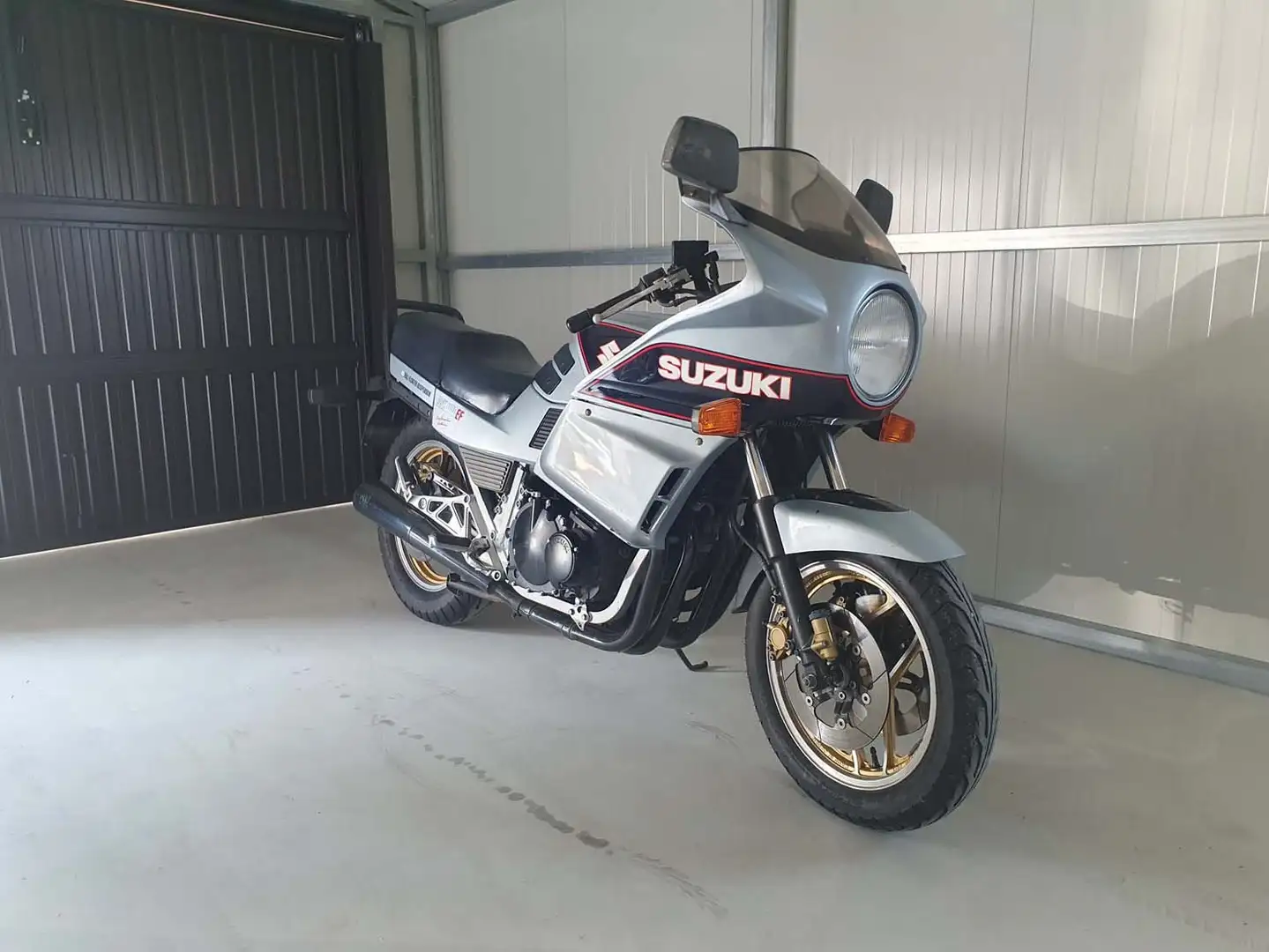 Suzuki GSX 1100 1100 GSXEF - 1