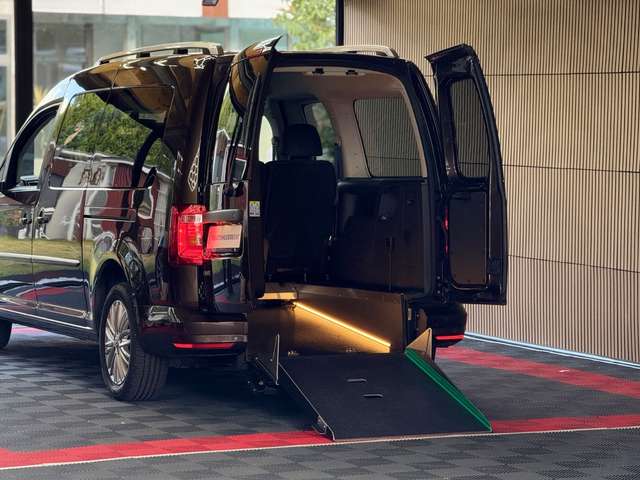 Volkswagen Caddy Maxi Highline Behindertengerecht-Rampe