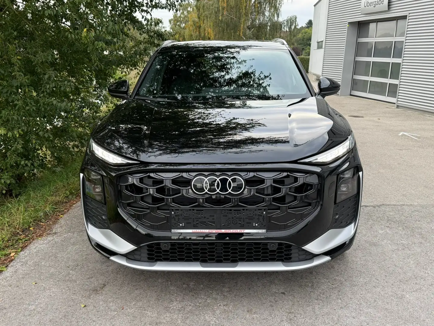 Audi Q3 e-hybrid 200 kW Schwarz - 2