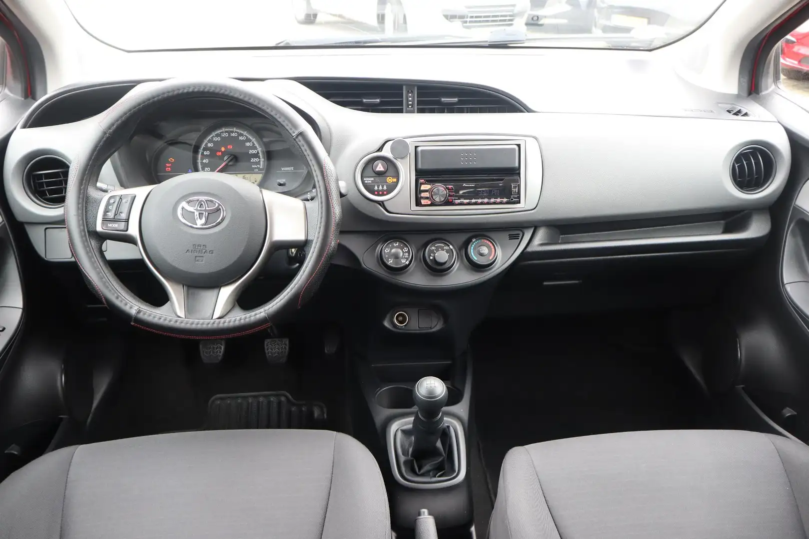 Toyota Yaris 1.0 VVT-i Access Radio cd speler, Elektrische rame Rouge - 2