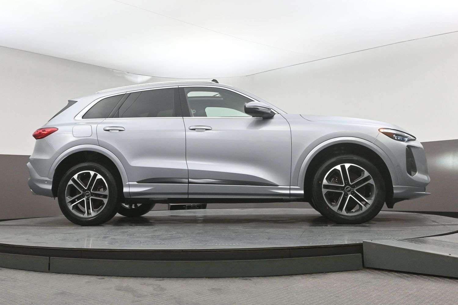 2025 Audi Q5 Progressiv Bang & Olufsen Audio | Heads Up Display thumb 40