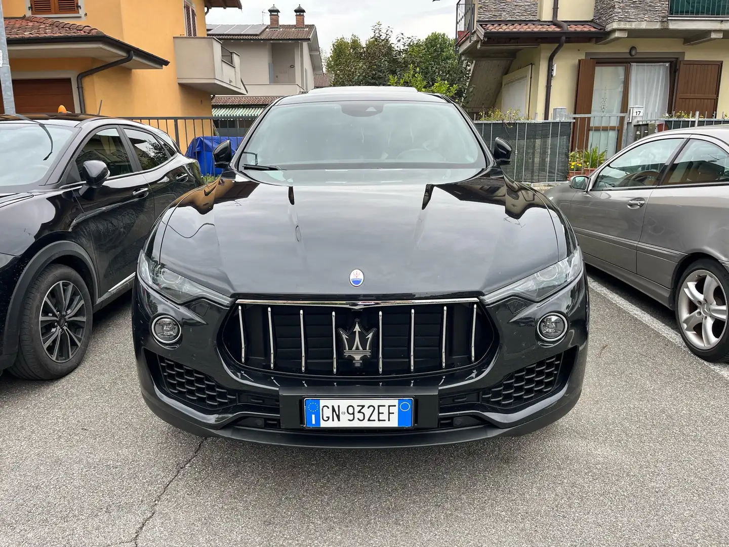 Maserati Levante 3.0 V6 Granlusso 275cv auto Noir - 2