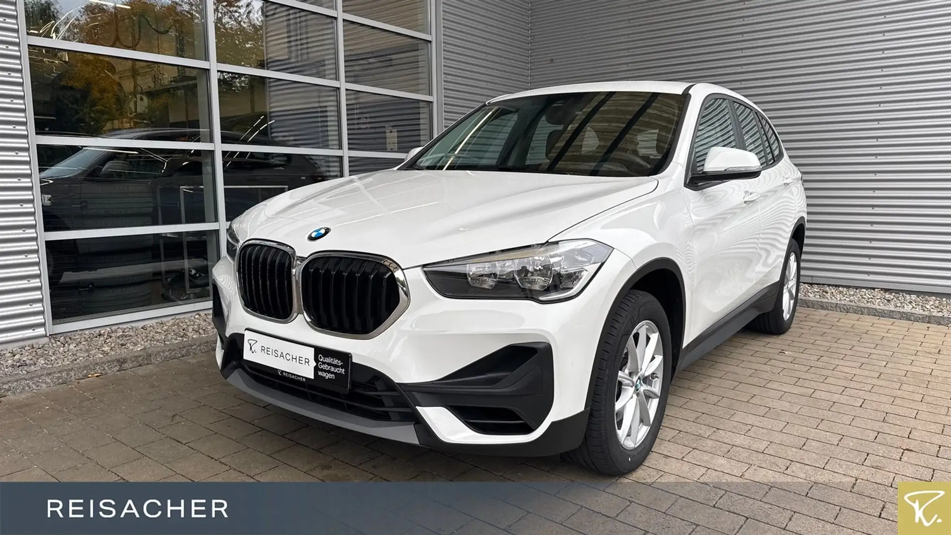 BMW X1 sDrive18i PDC Navi Temp Sitzheizung 17" Weiß - 1