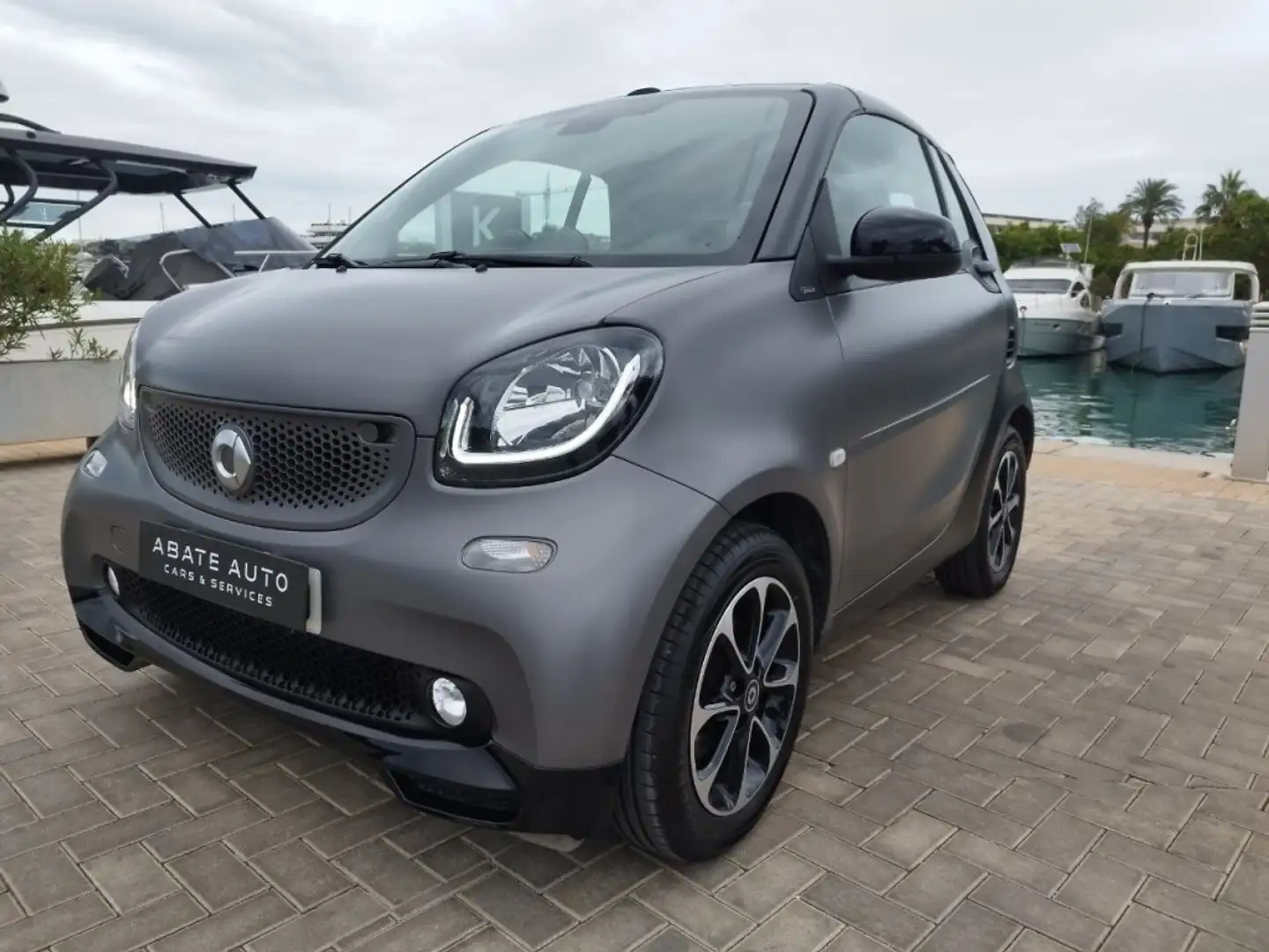 smart forTwo Cabrio 52 Aut. Grijs - 1