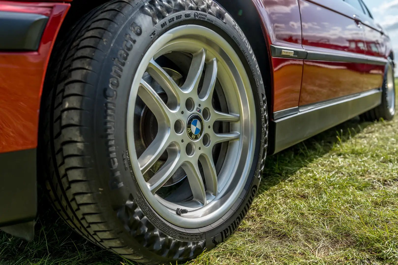 BMW 750 750I M Individual Red - 2