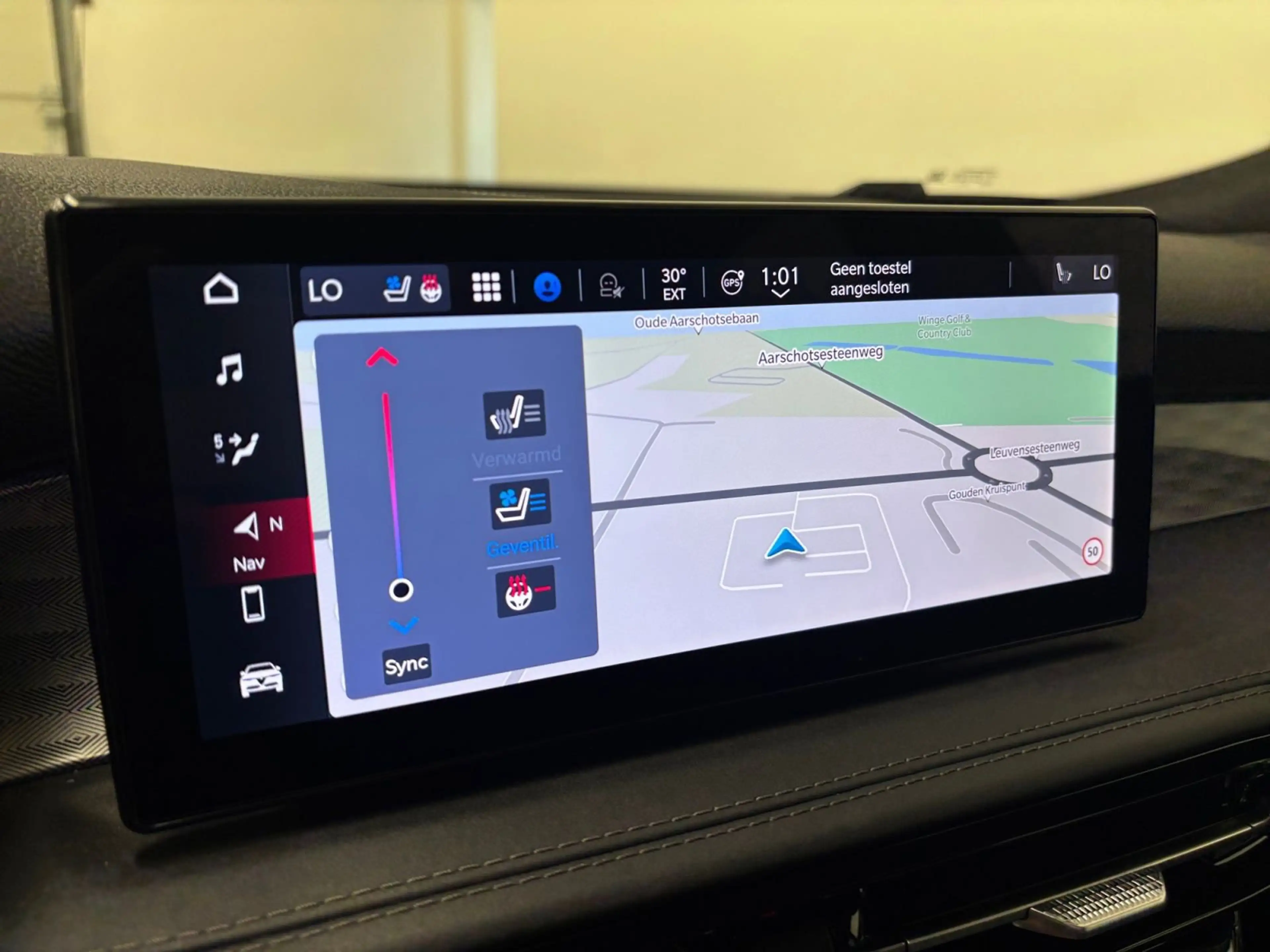 Alfa Romeo Tonale PHEV AT6e Q4 Veloce — photo 12