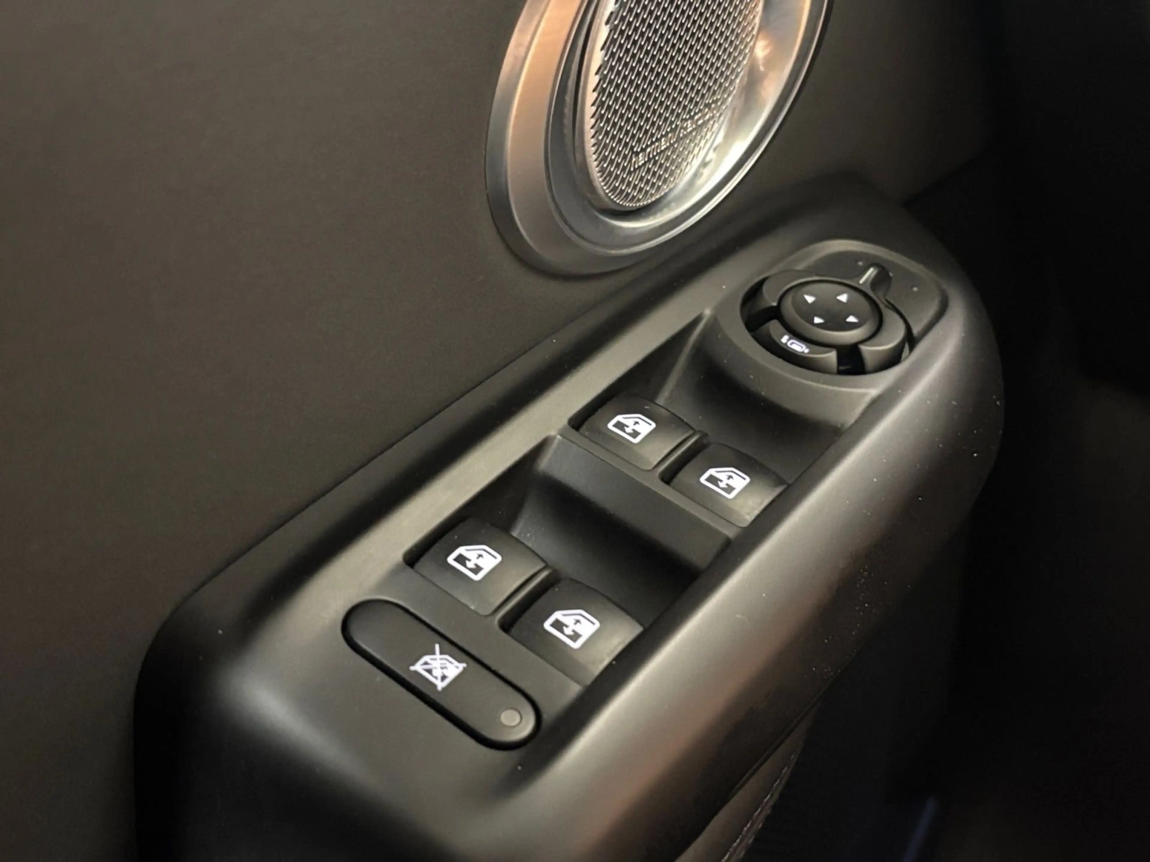 Alfa Romeo Tonale PHEV AT6e Q4 Veloce — photo 15