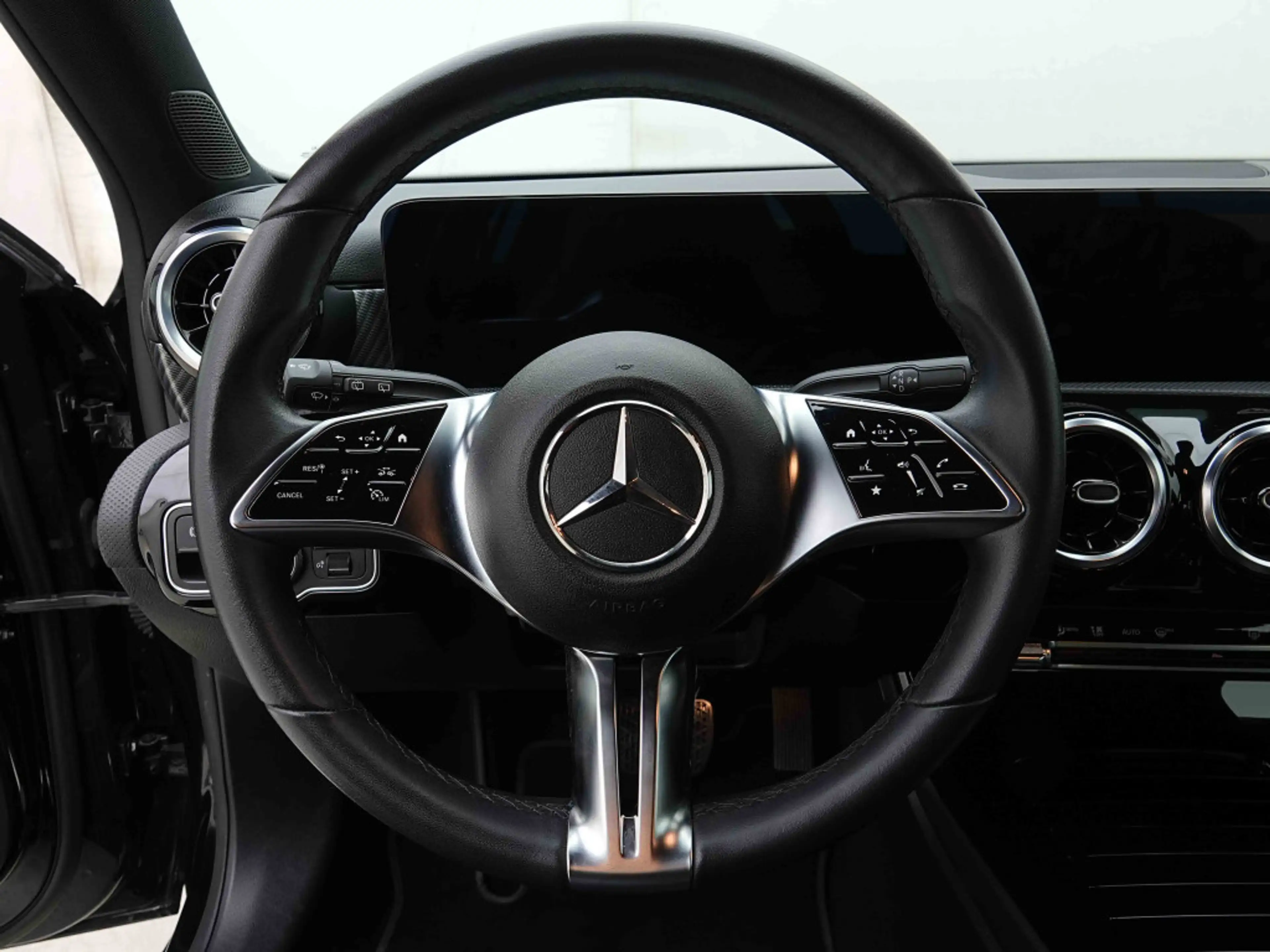Mercedes-Benz A 250 PHEV 218 AUT Progressive | MBUX GPS | CAM | Sport Seats Heated | LED — photo 9