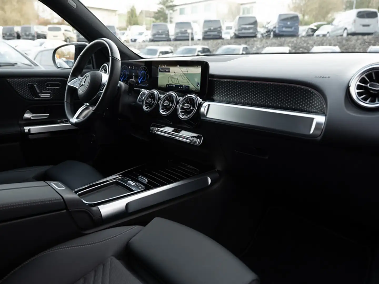Mercedes-Benz EQB 250 + Progressive/LED/360/Memo/Distr/Totw/18" Schwarz - 2