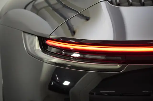 Porsche 992 911 Carrera Ansicht 10