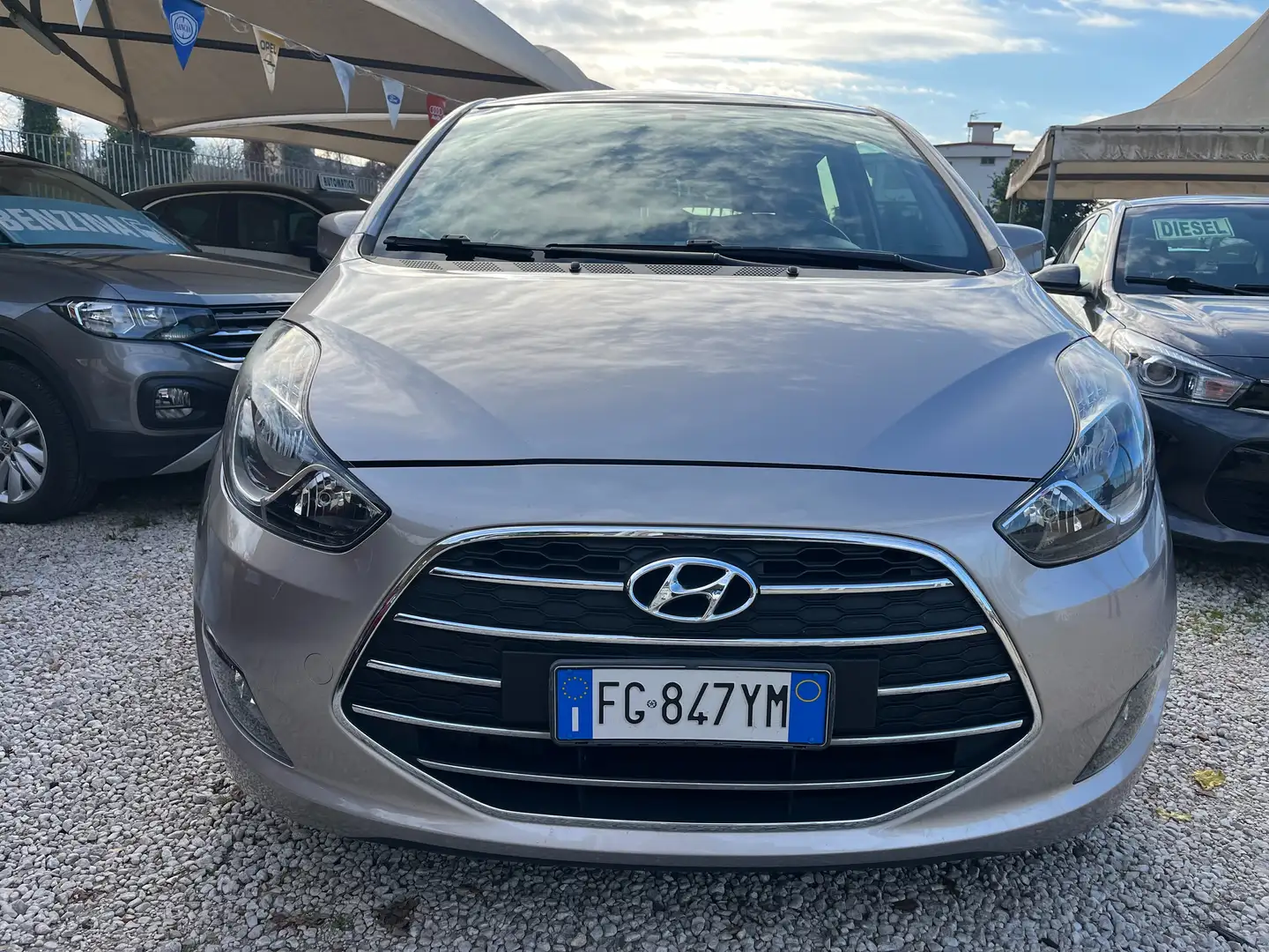 Hyundai iX20 1400 90 CV GPL KM CERTIFICATI 1 PROPRIETARIO 2017 Gris - 2