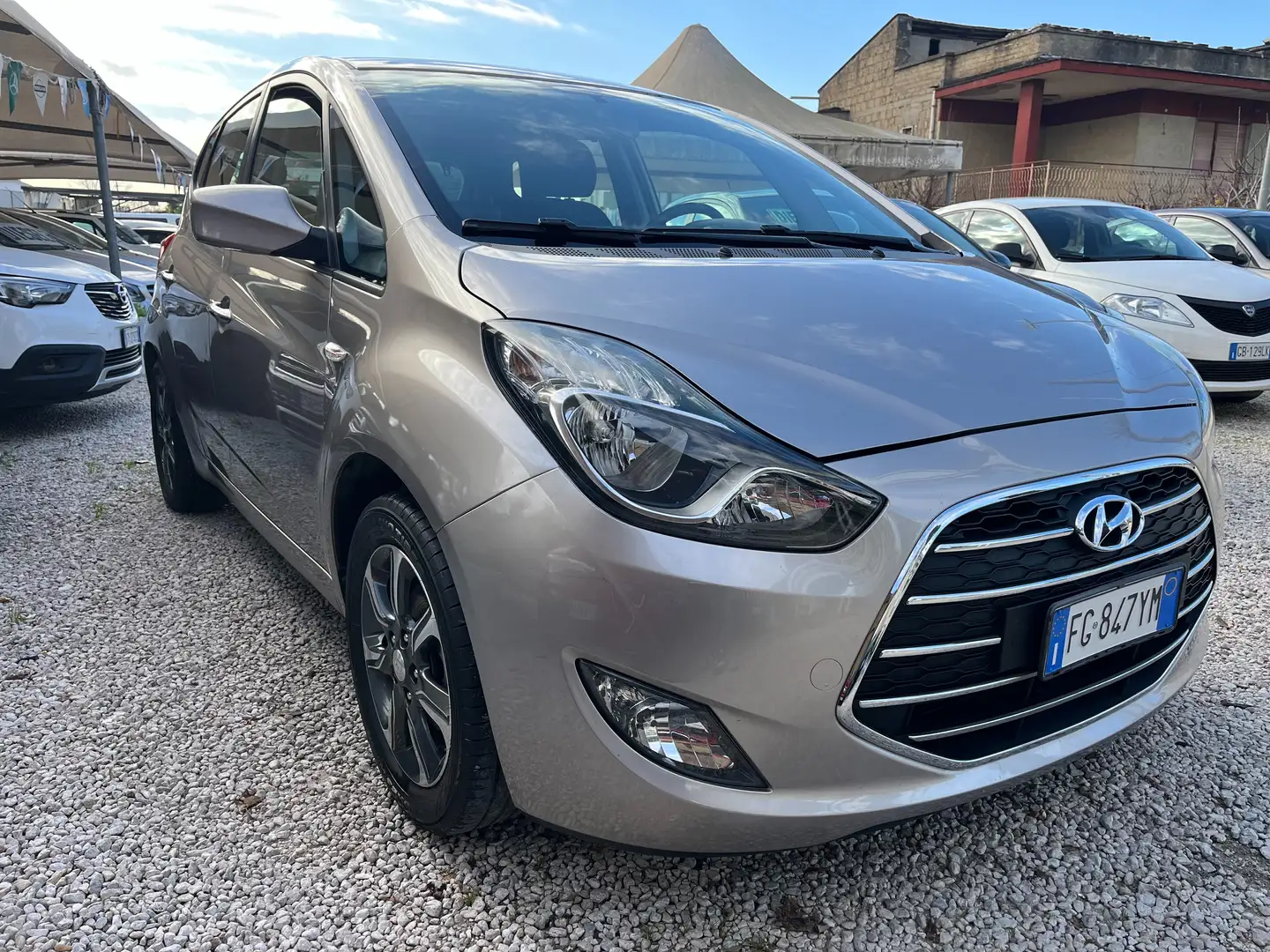 Hyundai iX20 1400 90 CV GPL KM CERTIFICATI 1 PROPRIETARIO 2017 Gris - 1