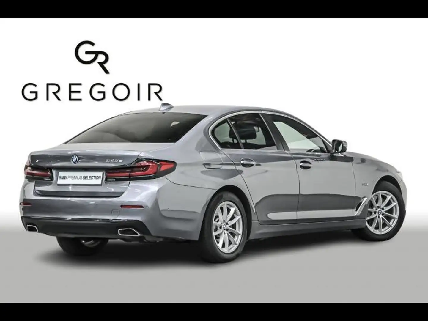 BMW 545 xDrive545e|Comfort|Hifi|360Cam|Laser Šedá - 2