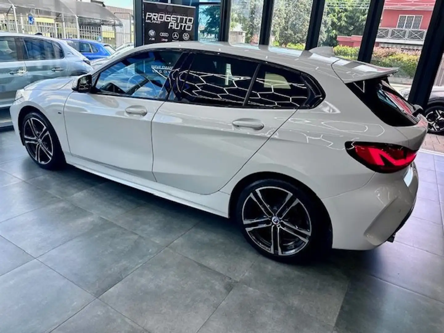 BMW 118 118i Msport 140cv AUTOMATICA - 2