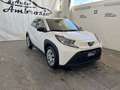 Toyota Aygo X 1.0 VVT-i 72 CV 5 porte  da 169,00 al mese Weiß - thumbnail 3