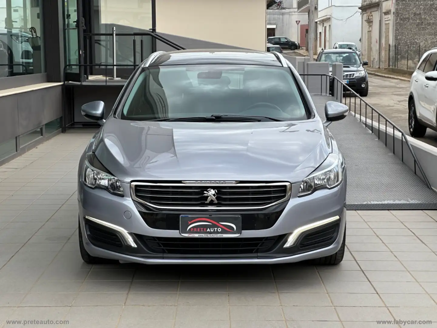 Peugeot 508 BlueHDi 120 EAT6 S&S SW Allure Grigio - 2