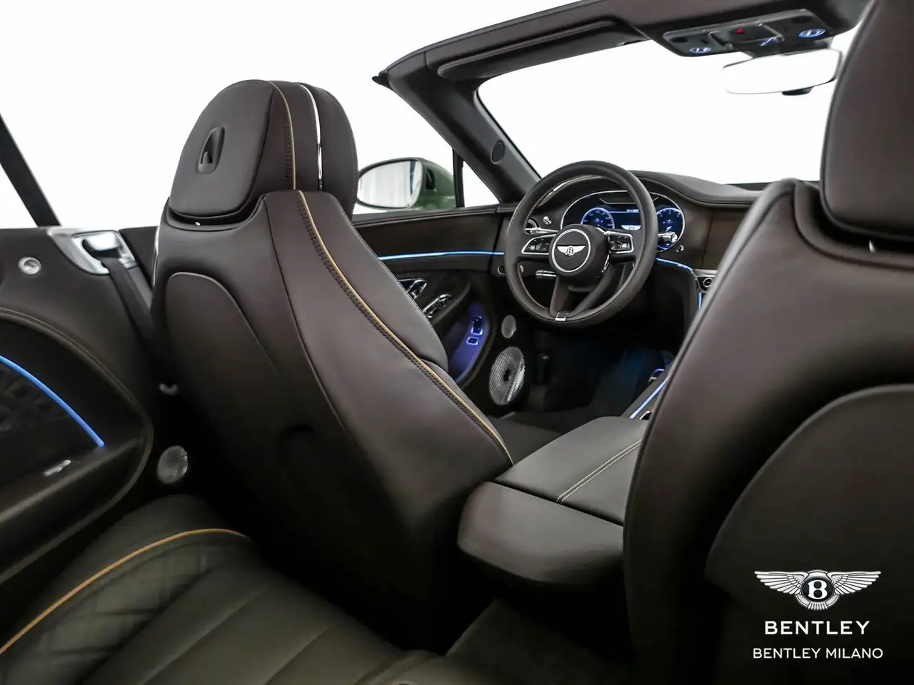 Bentley Continental GTC 2022 — фото 13