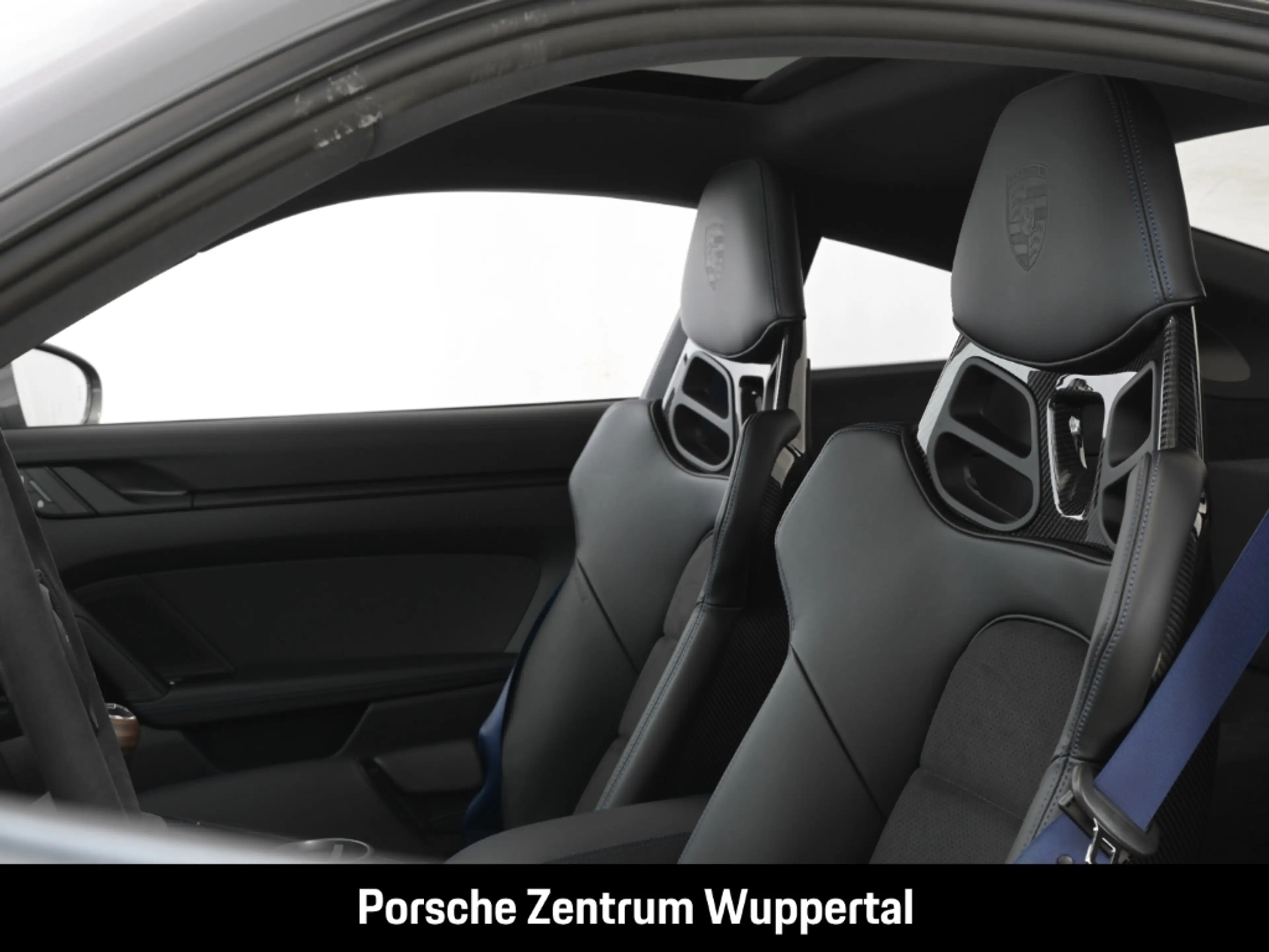 Porsche 992 911 Carrera T BOSE Surround-View LED-Matrix — photo 12