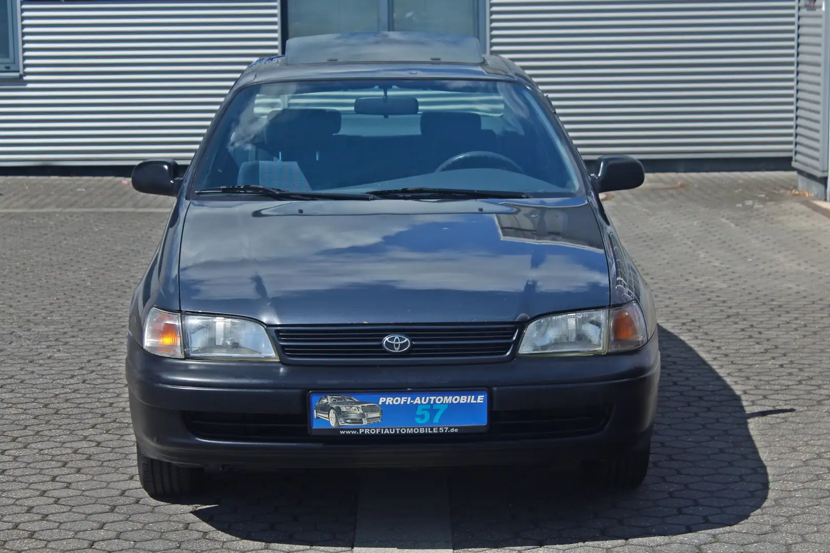 Toyota Carina 1.6 *GLASDACH*SERVOLENKUNG*2-HAND* Schwarz - 2