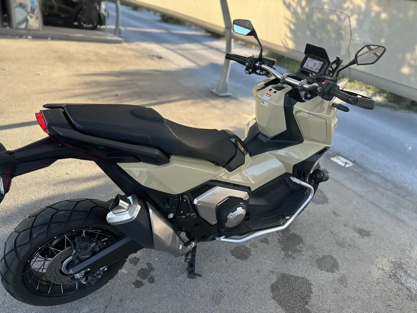 Honda X-ADV 750 full optinal - 2