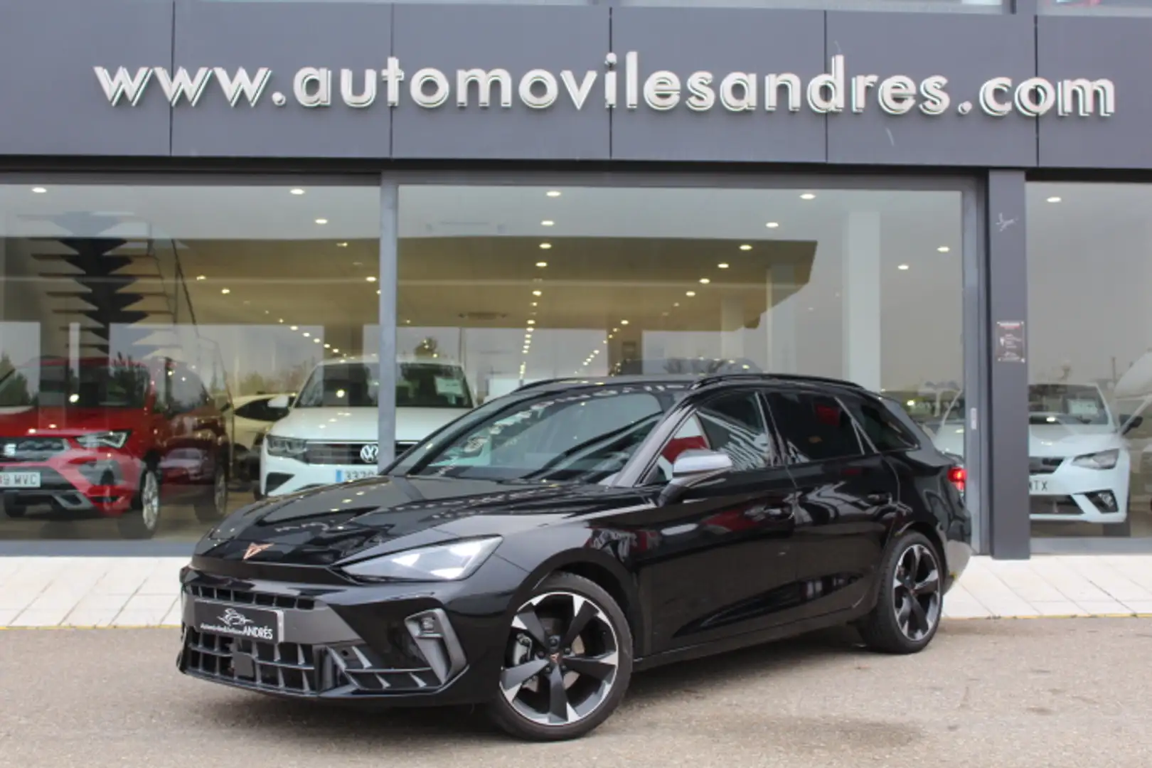 CUPRA Leon Sportstourer 1.5 eTSI 110 DSG Negro - 1