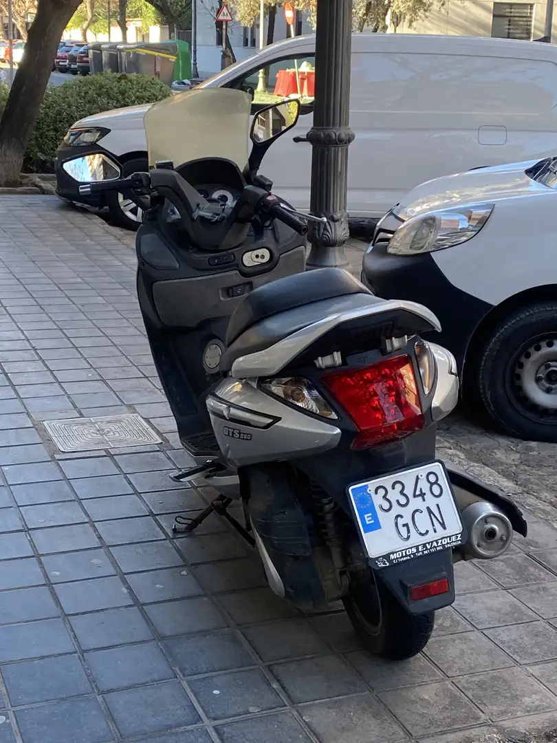 SYM GTS 250 - 2