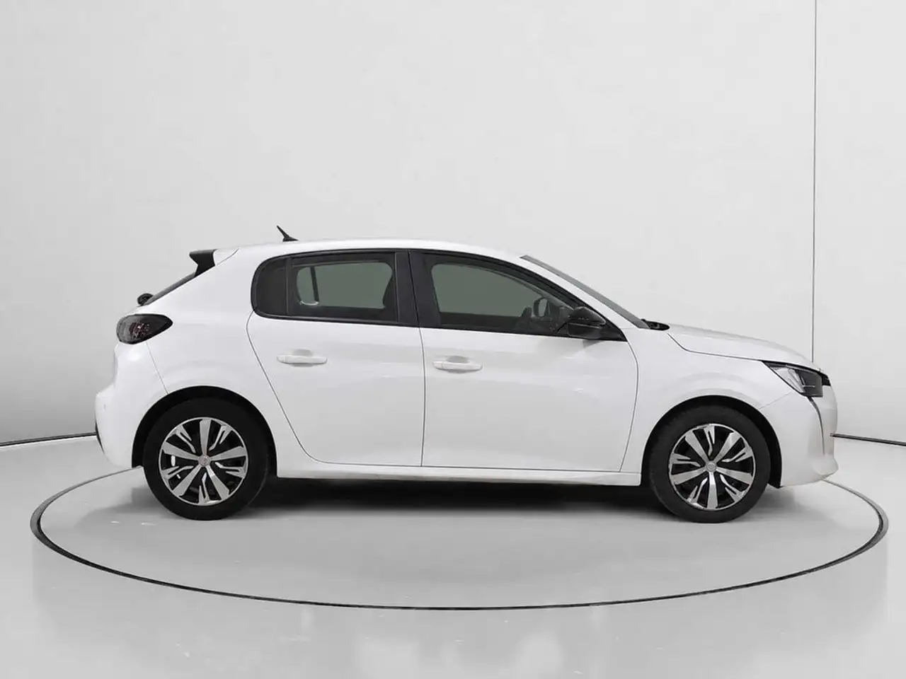 2023 Peugeot 208 1.2 Puretech S&S Active Pack 100, photograph 2