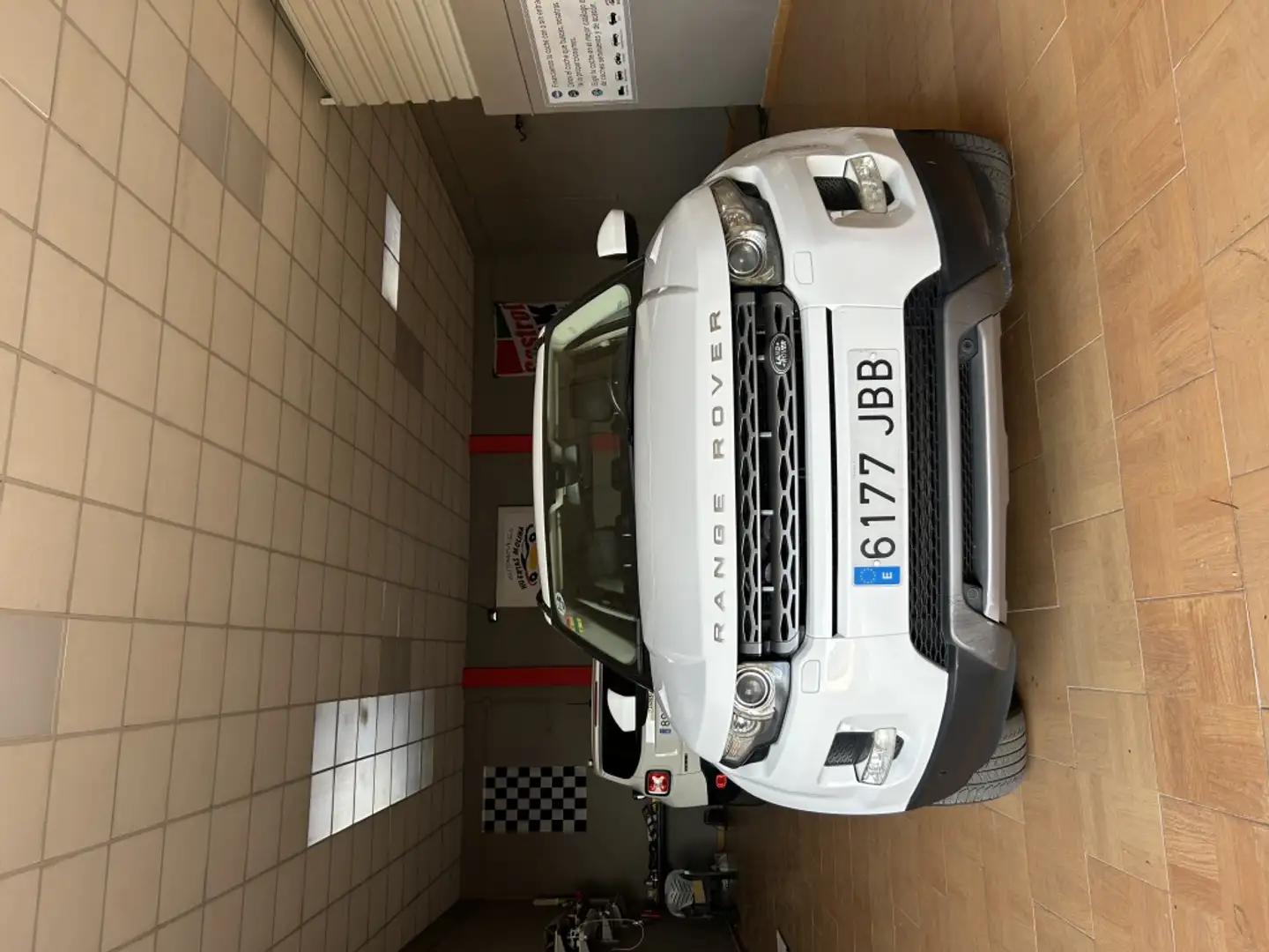 Land Rover Range Rover Evoque 2.2L eD4 Pure 4x2 Blanco - 1