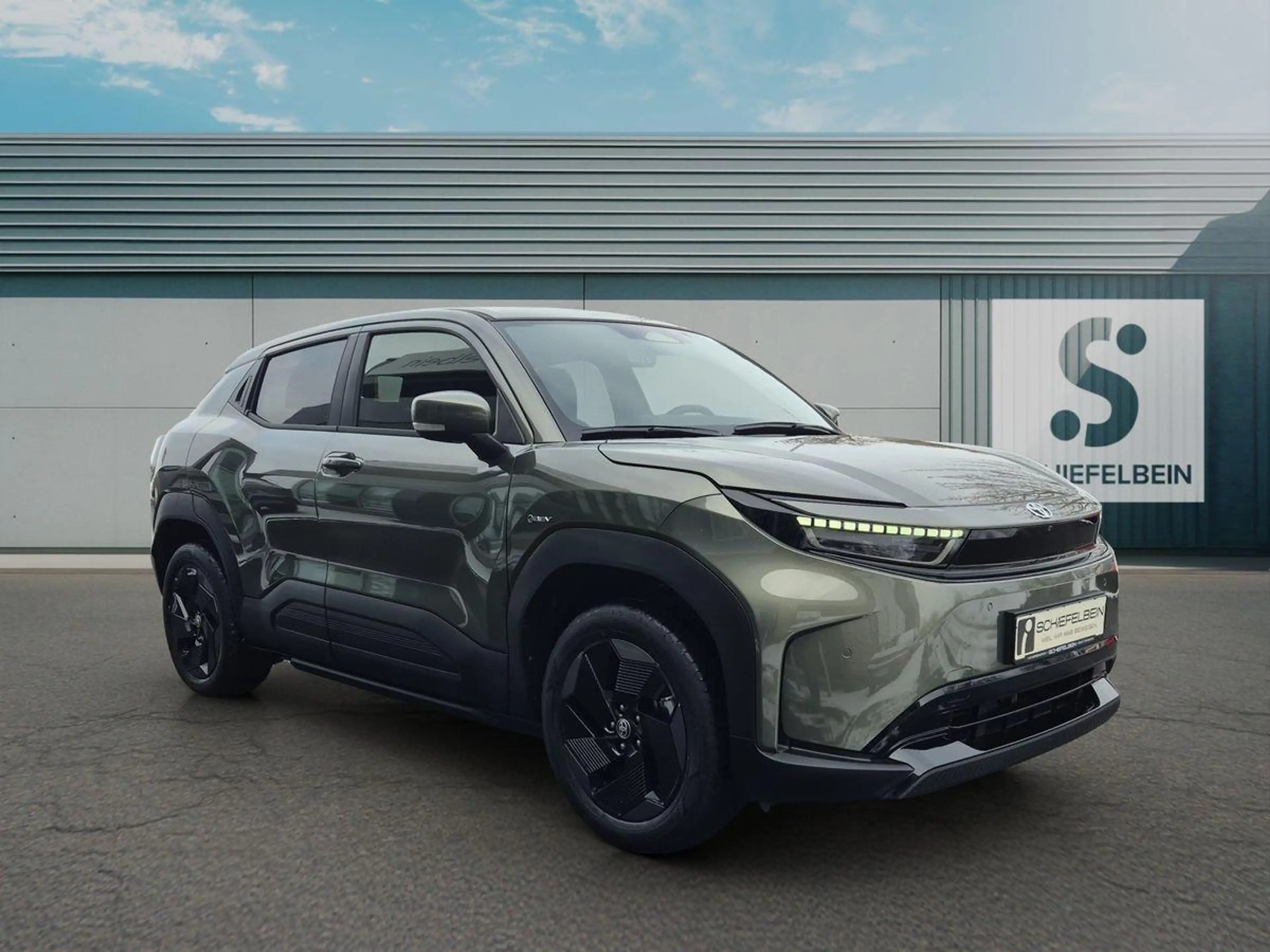 Toyota Urban Cruiser Teamplayer 61KWh Navi+ACC+SHZ+DAB — photo 2