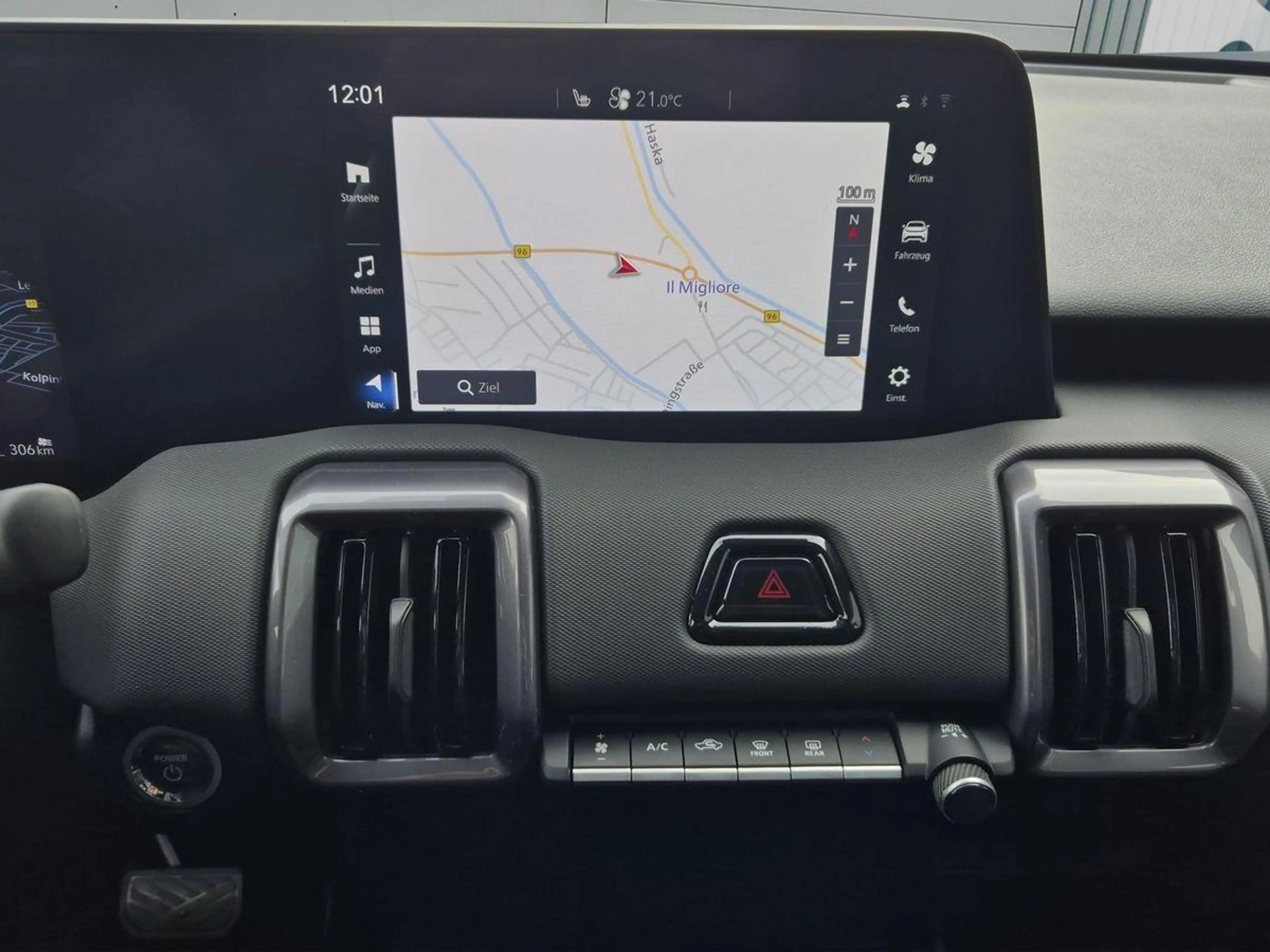 Toyota Urban Cruiser Teamplayer 61KWh Navi+ACC+SHZ+DAB — photo 15