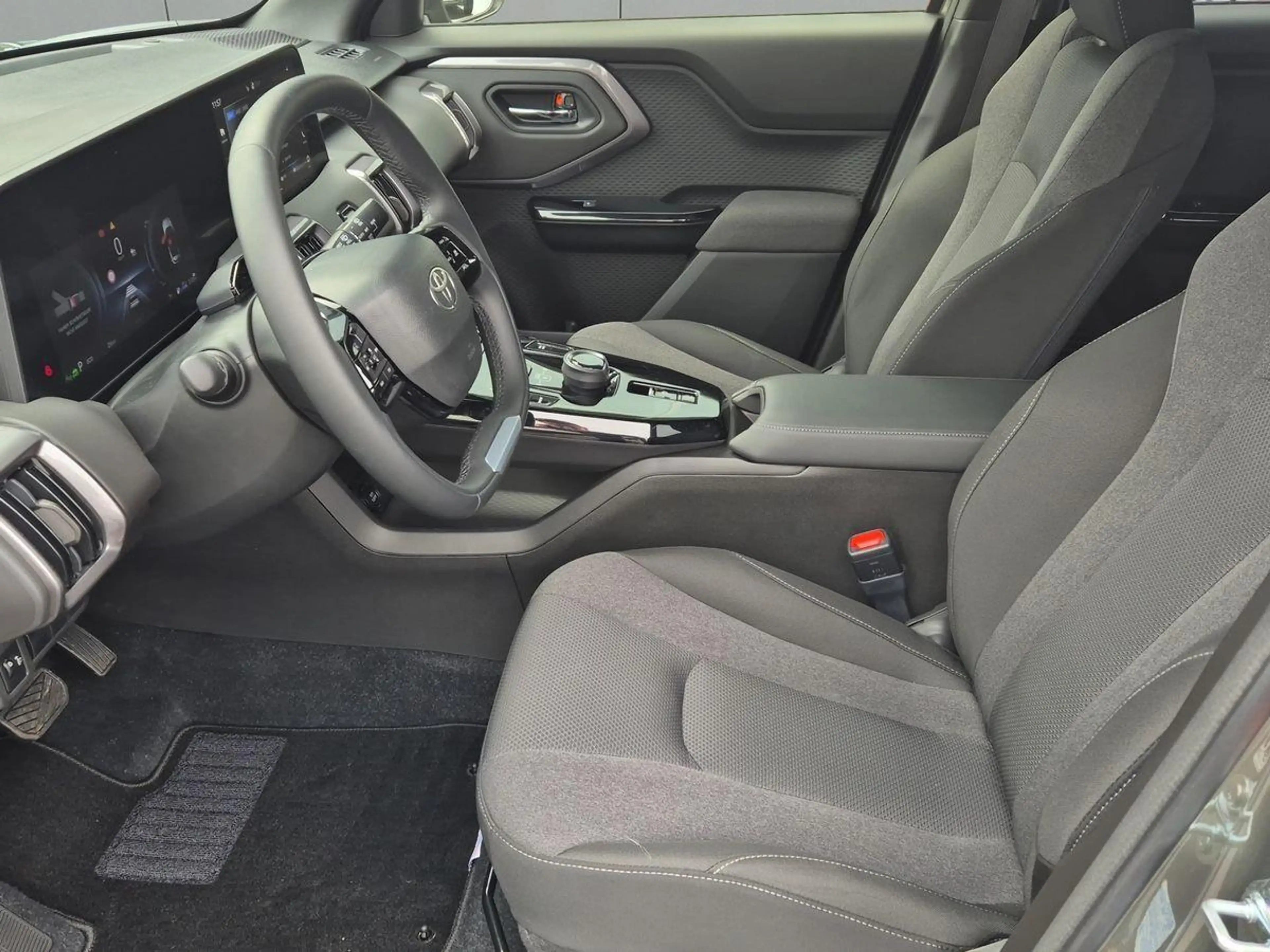 Toyota Urban Cruiser Teamplayer 61KWh Navi+ACC+SHZ+DAB — photo 10