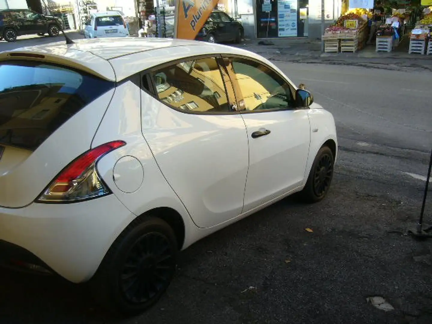 Lancia Ypsilon 1.2 cc elefantino blu Blanc - 2