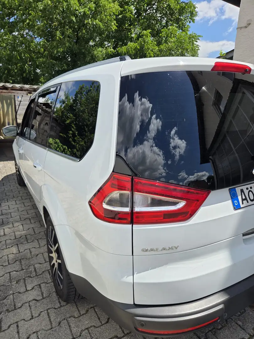 Ford Galaxy 2.0 TDCi DPF Aut. Titanium Weiß - 1