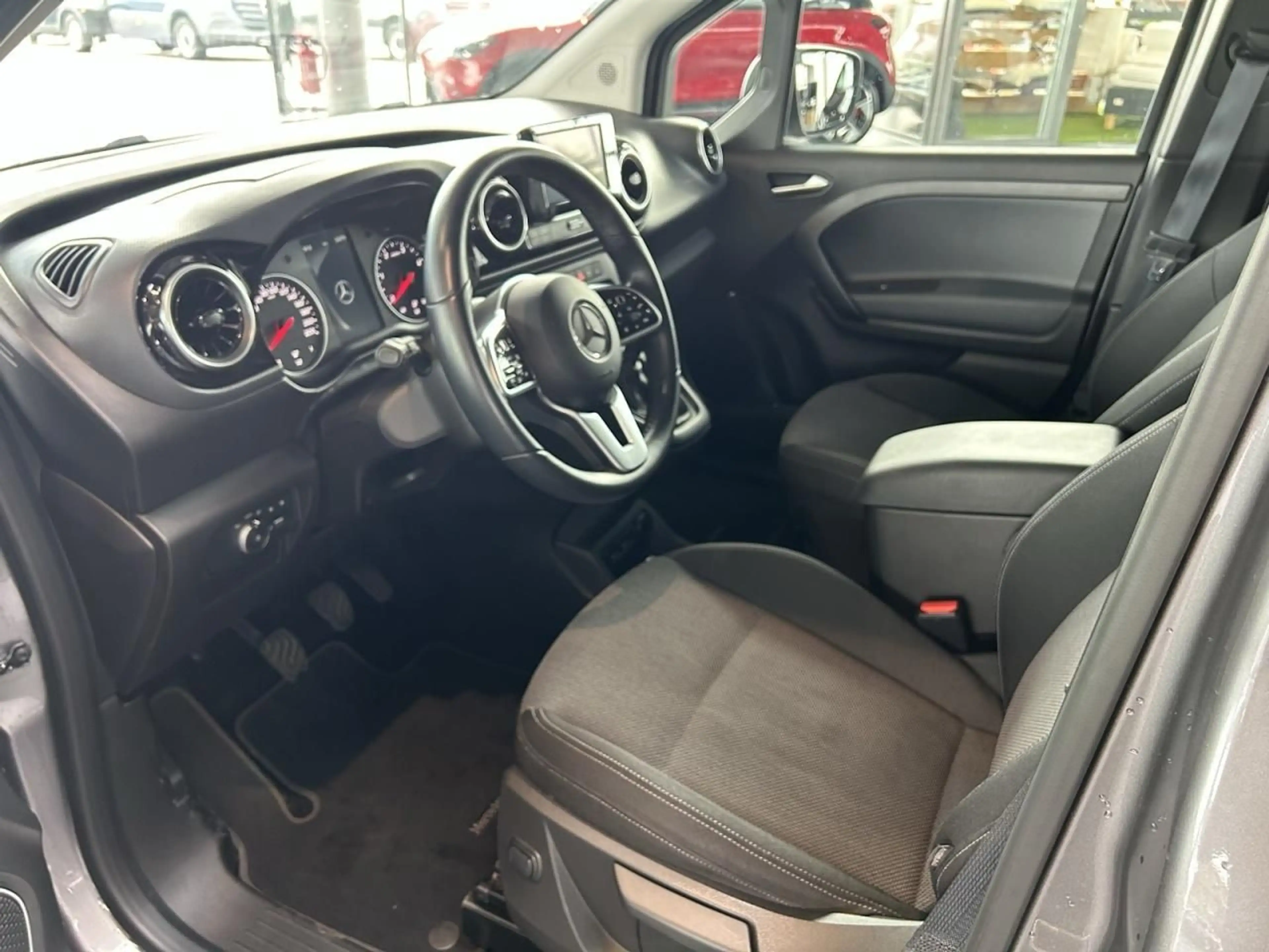 Mercedes-Benz Citan Tourer 110 CDI KAM+LED+NAVI+PDC+SHZ — photo 13