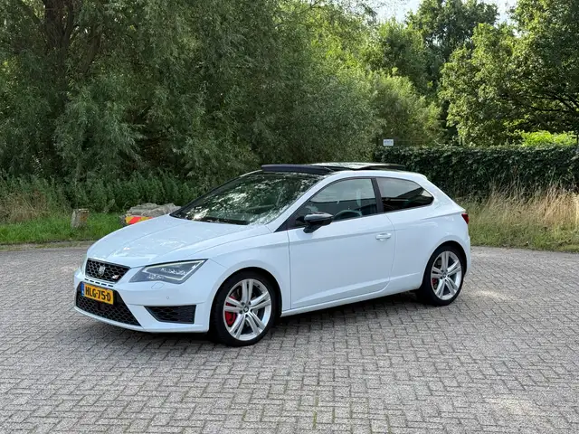 SEAT Leon SC CUPRA 265PK I PANO I KLEPSYSTEM I PDC I VOLL ON