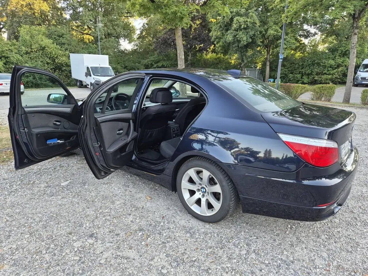 BMW 520i touring, foto 2