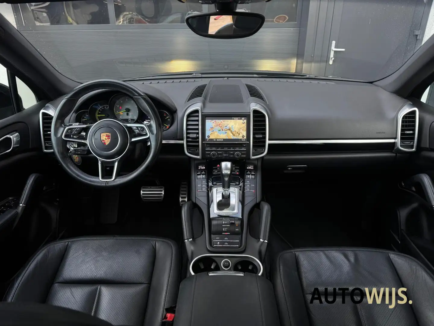 Porsche Cayenne 3.0 S E-Hybrid|NL AUTO|PANO|LEDER|SCHADE Zwart - 2