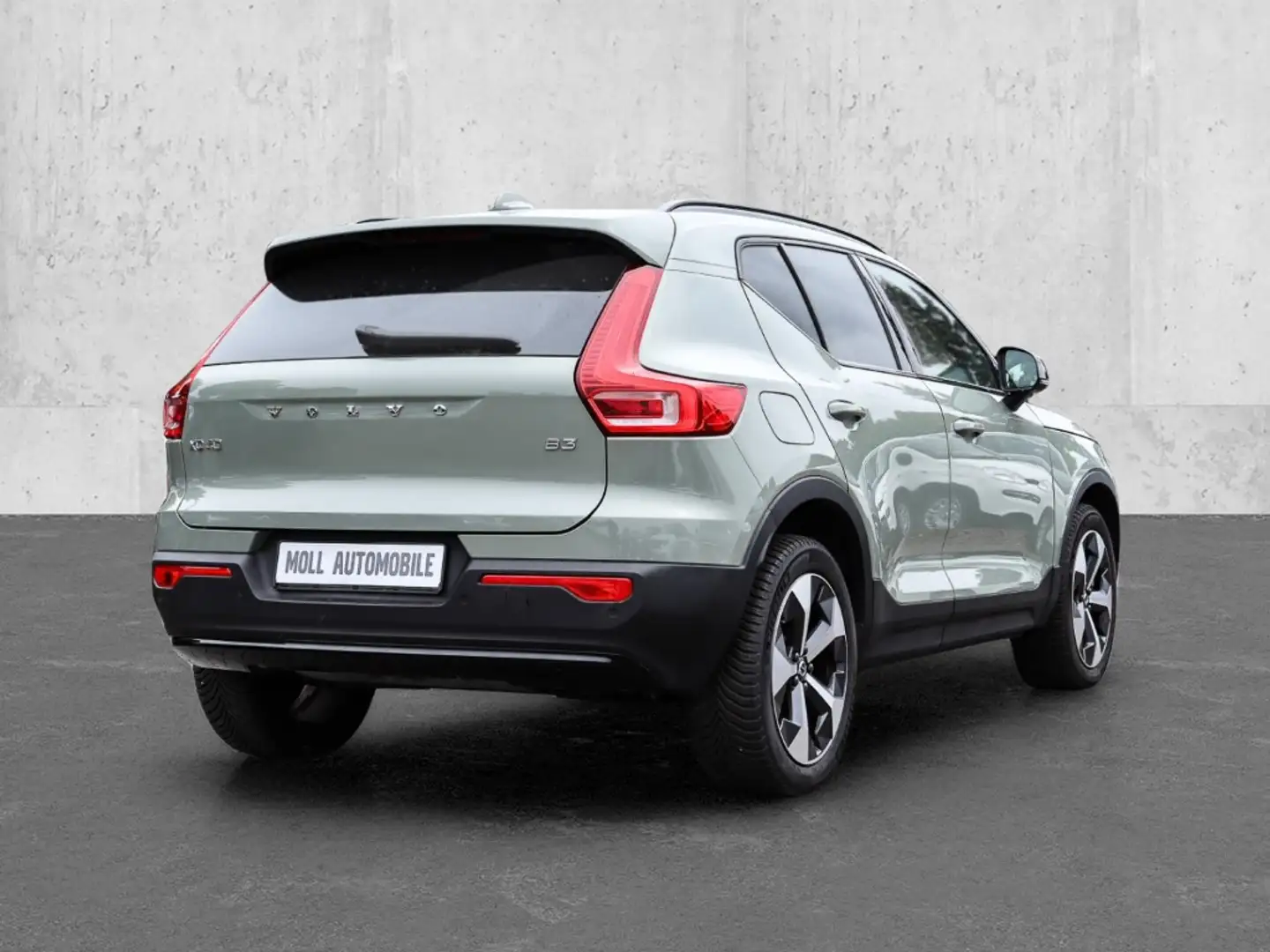 Volvo XC40 Plus Dark 2WD B3 EU6d Navi digitales Cockpit Memor Vert - 2