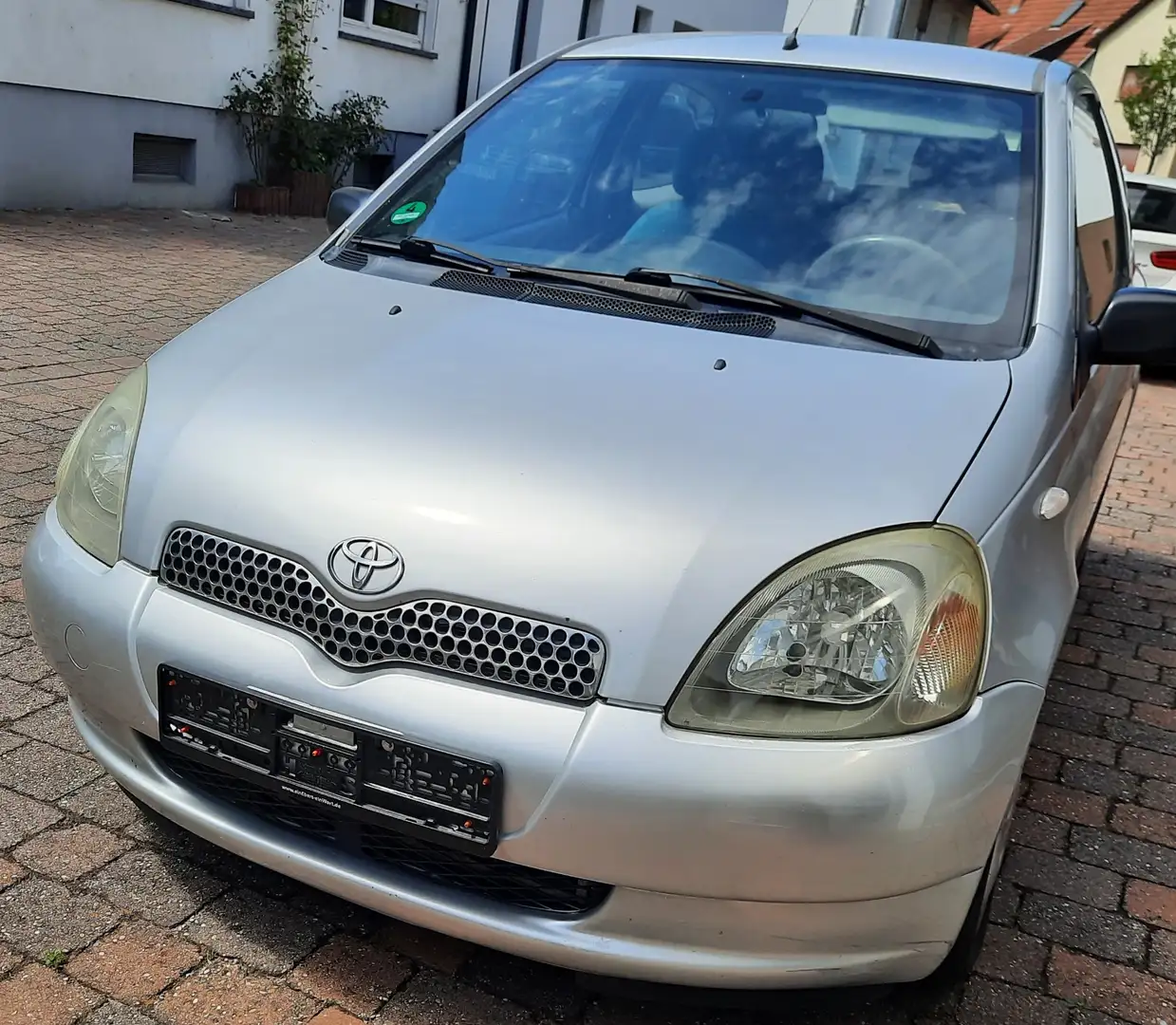Toyota Yaris 1.3 linea luna Argent - 1