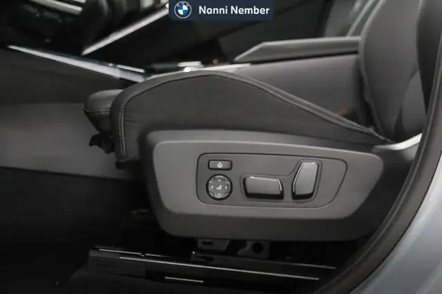 BMW X3 view 14