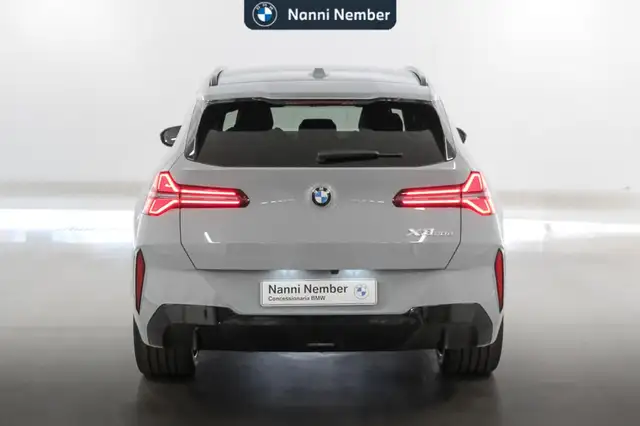 BMW X3 view 4
