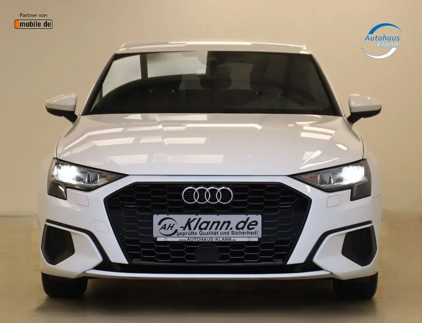 Audi A3 Sportback 1.5TFSI 35 S Tronic Carpl. virtual Weiß - 2