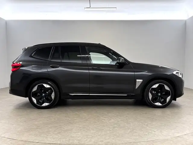 BMW Ix3 view 12