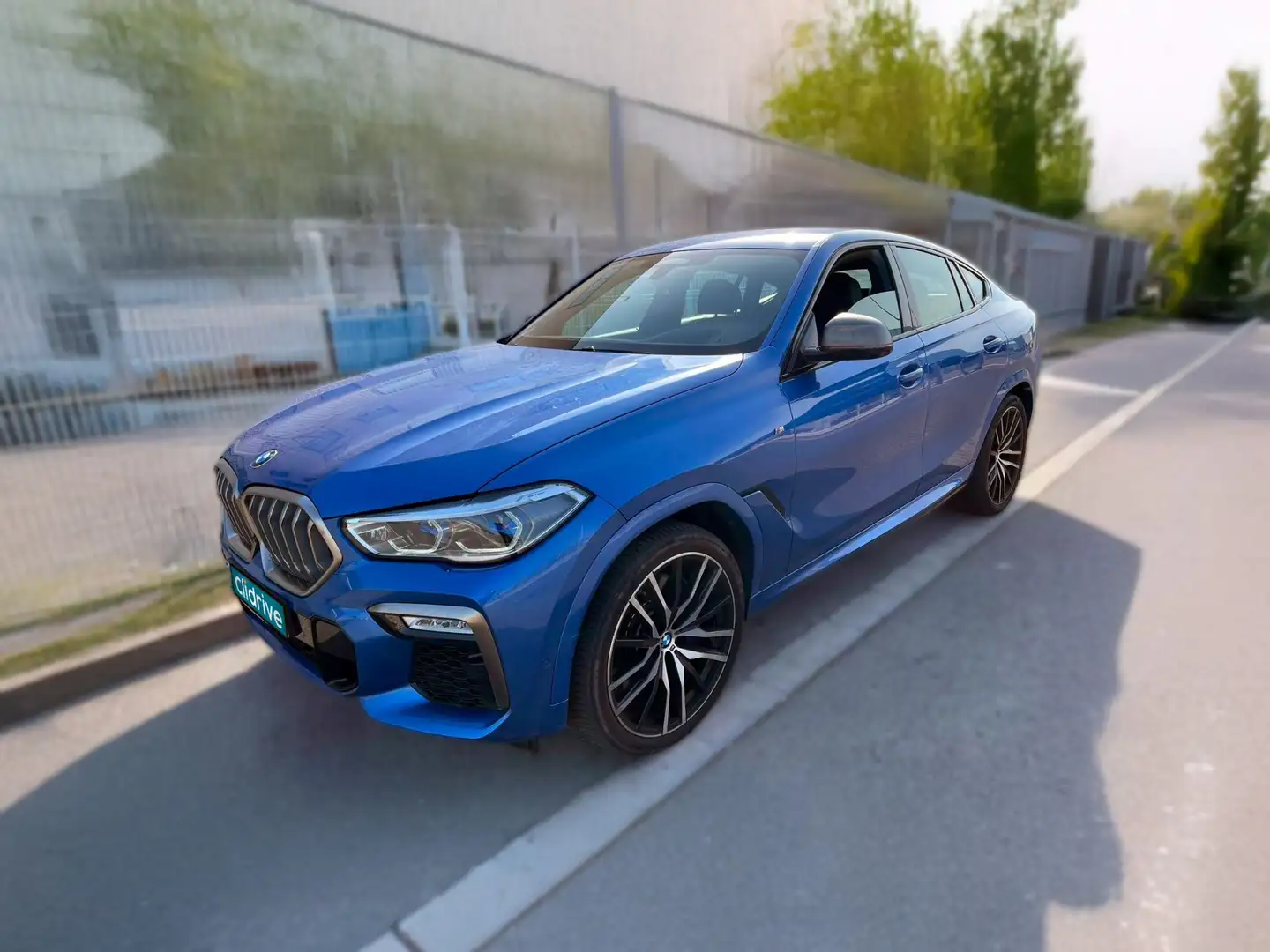 BMW X6 M50iA Azul - 2