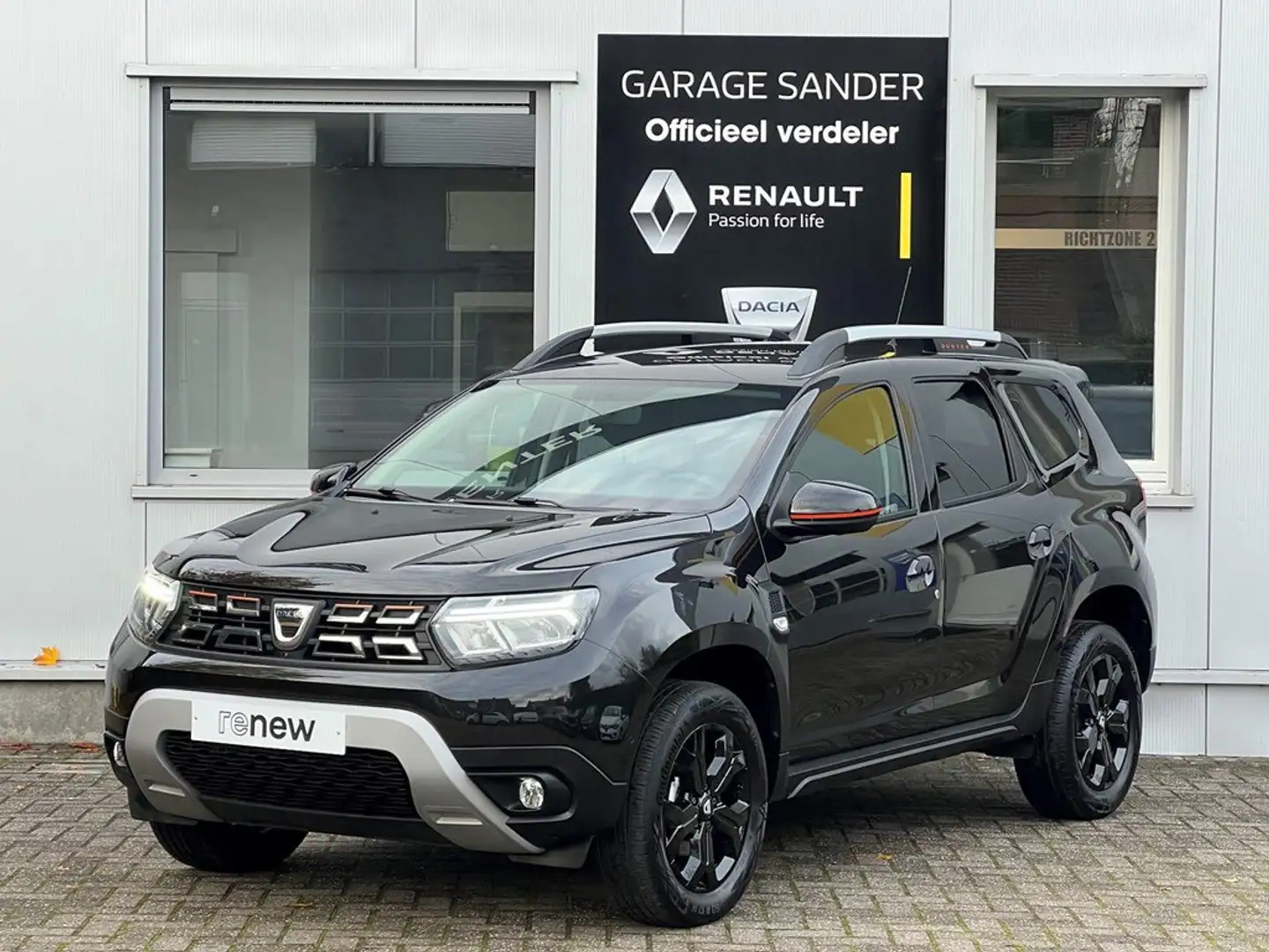 Dacia Duster TCe 150 Pk Extreme * Automaat * - 1